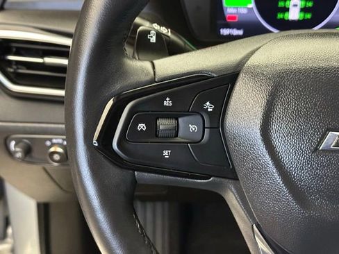 Used 2023 Chevrolet Bolt EUV LT w/ Convenience Package FWD image 23