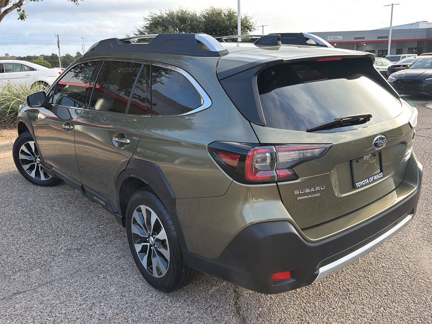 Used 2024 Subaru Outback Touring XT AWD/4WD image 5