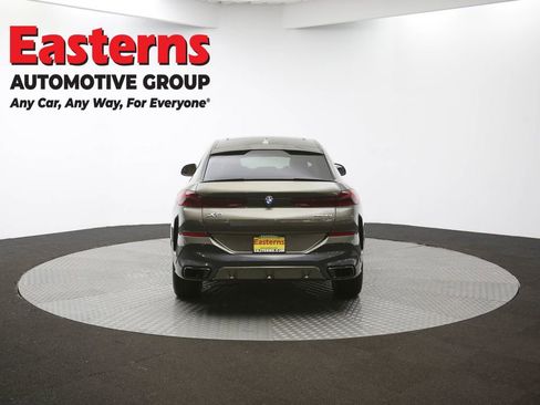 Used 2022 BMW X6 xDrive40i w/ M Sport Package image 38