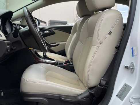 Used 2015 Buick Verano FWD image 26