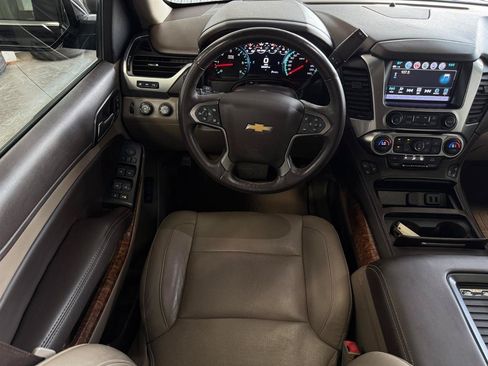 Used 2018 Chevrolet Suburban Premier AWD/4WD image 5