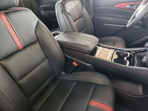 New 2026 Chevrolet Traverse RS image 11