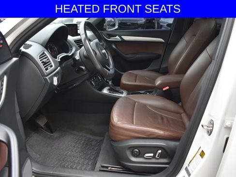 Used 2018 Audi Q3 2.0T Premium Plus w/ Premium Plus Package AWD/4WD image 4