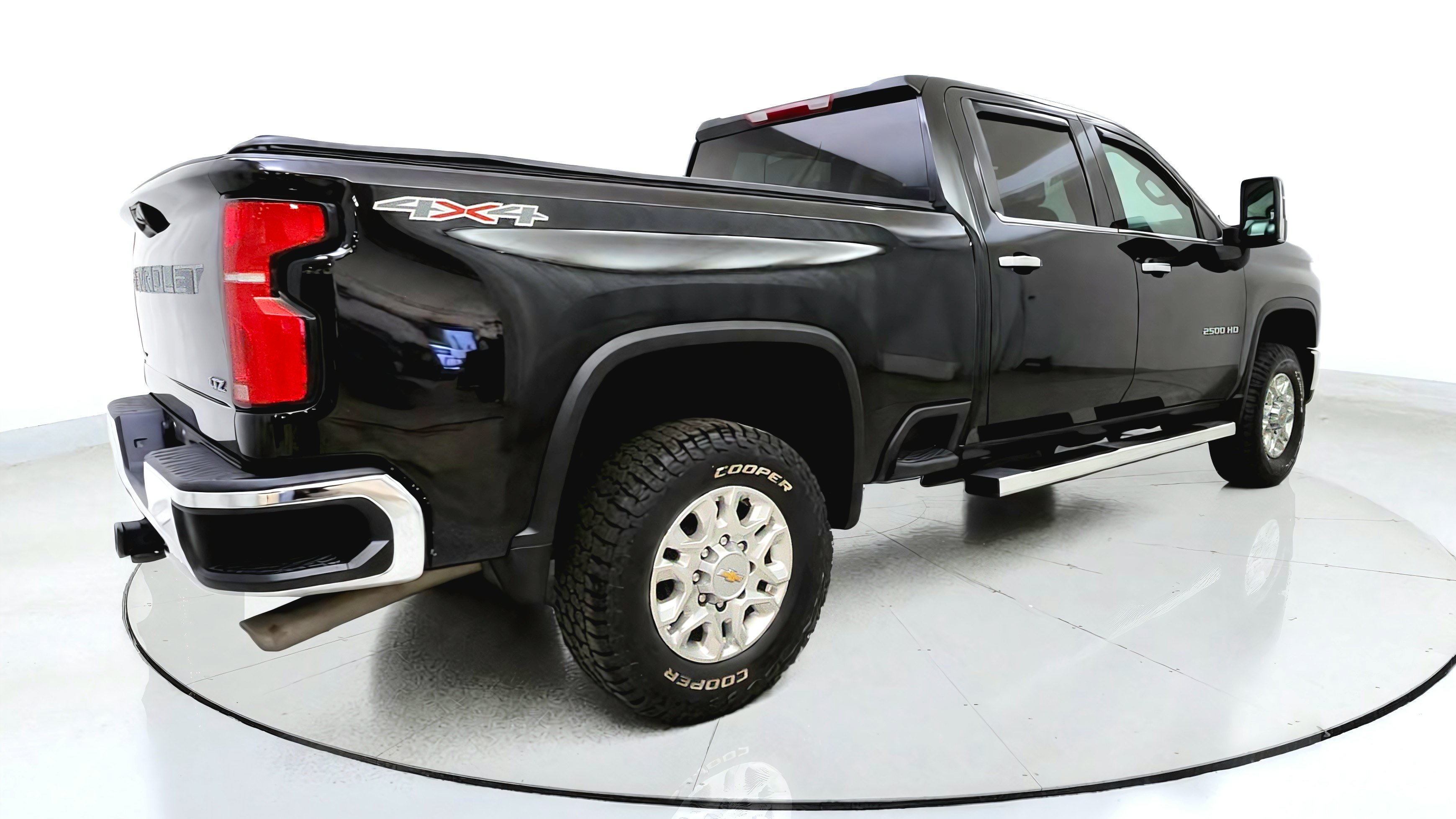 Used 2024 Chevrolet Silverado 2500 LTZ AWD/4WD image 7