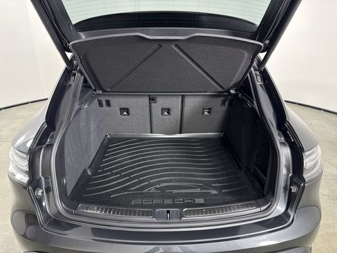 Certified 2023 Porsche Macan S AWD/4WD image 20