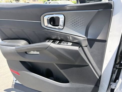 Certified 2023 Kia Sorento SX AWD/4WD image 15