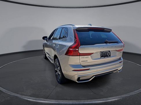 Certified 2024 Volvo XC60 B5 Ultimate w/ Protection Package Premier AWD/4WD image 9