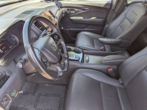 Used 2022 Honda Pilot Black Edition image 20