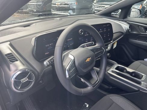 New 2026 Chevrolet Equinox EV LT image 5