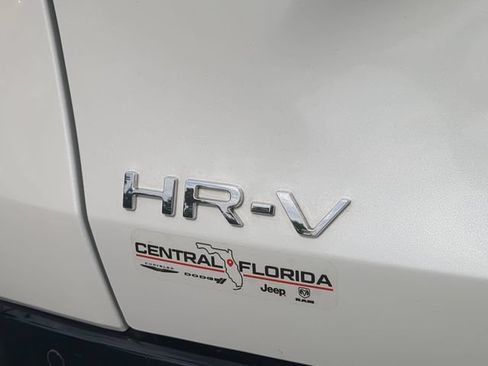 Used 2023 Honda HR-V EX-L image 13