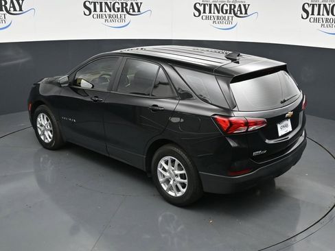 Used 2023 Chevrolet Equinox LS FWD image 22