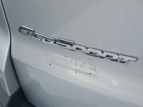 Used 2021 Ford EcoSport SE image 5