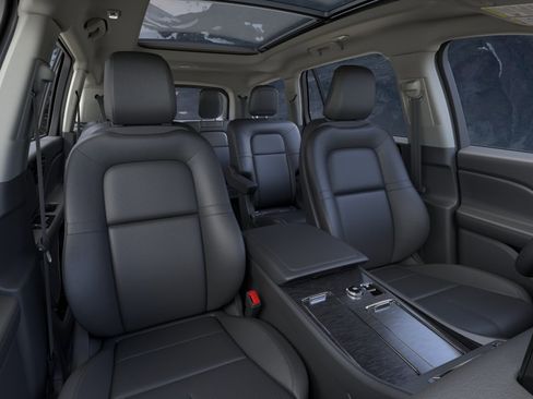 New 2026 Lincoln Aviator AWD image 10