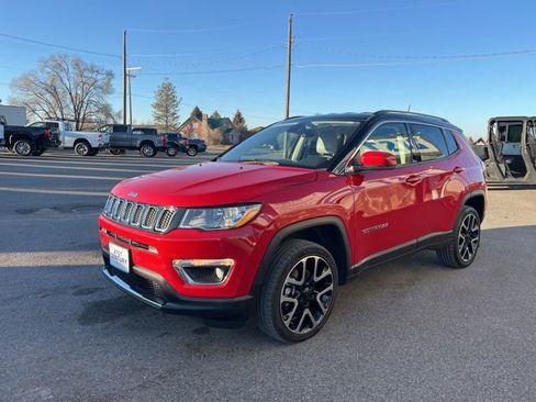 Used 2018 Jeep Compass Limited w/ Navigation Group AWD/4WD image 3