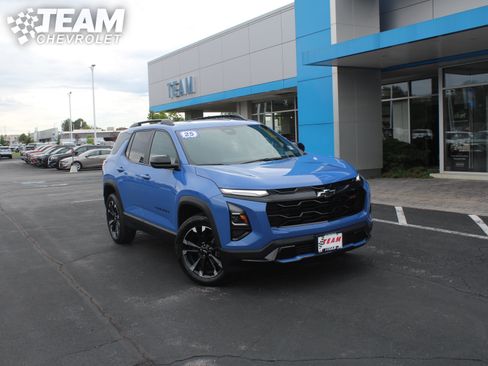 Certified 2025 Chevrolet Equinox RS AWD/4WD image 2