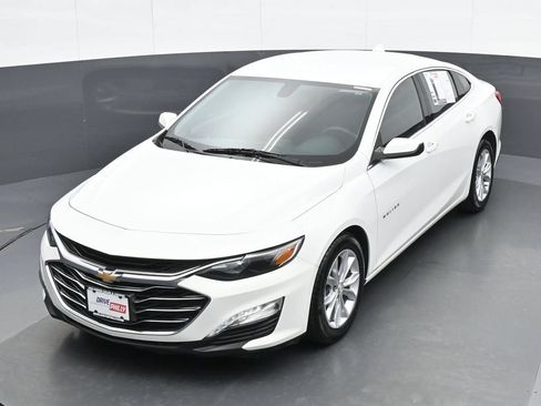 Used 2022 Chevrolet Malibu LT FWD image 16