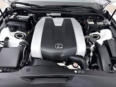 Used 2021 Lexus IS 350 F Sport RWD image 9