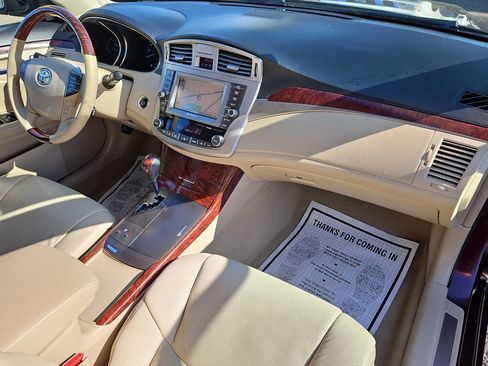 Used 2011 Toyota Avalon image 30