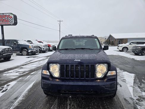 Used 2012 Jeep Liberty Sport image 10