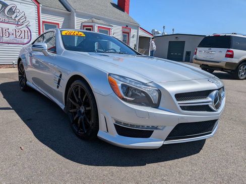 Used 2013 Mercedes-Benz SL 63 AMG image 4