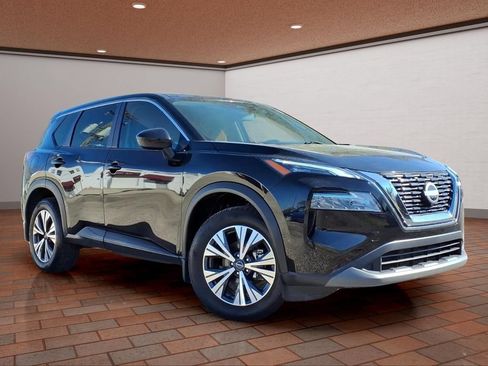 Used 2023 Nissan Rogue SV FWD image 3