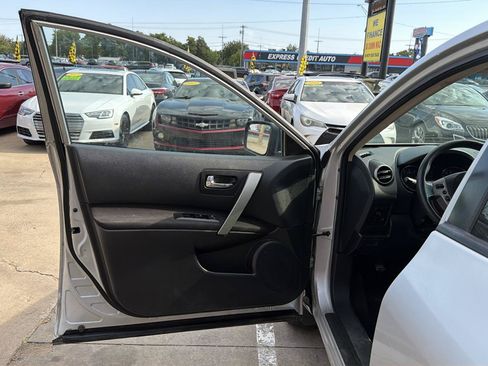 Used 2013 Nissan Rogue S w/ Special Edition Pkg FWD image 12
