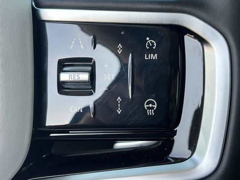 Used 2024 Land Rover Range Rover Sport SE image 26