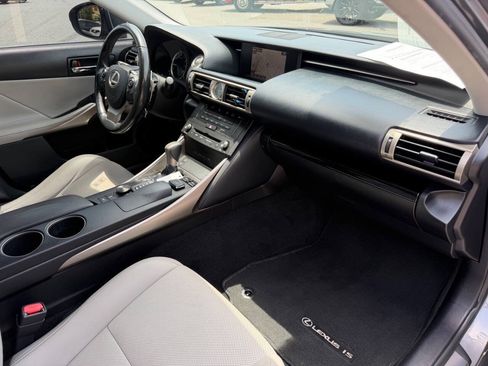Used 2015 Lexus IS 250 w/ Navigation System Package RWD image 19