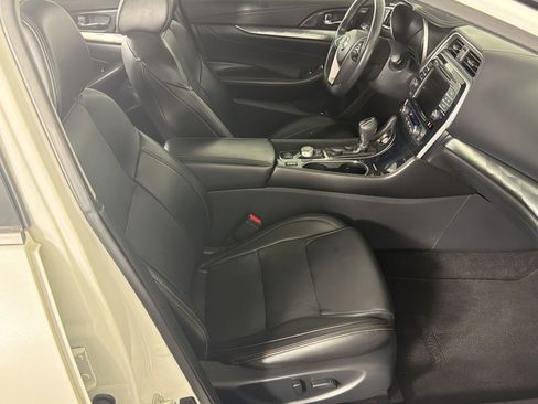 Used 2019 Nissan Maxima 3.5 SL w/ Floor Mat Group image 29