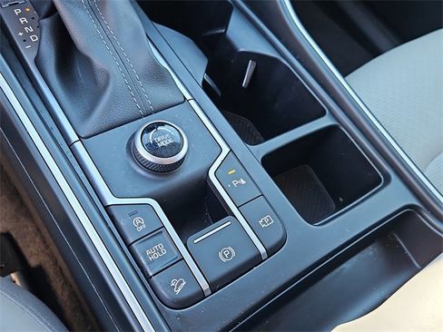 Certified 2025 Kia Sorento S image 28