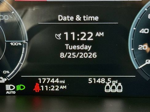 Used 2022 Audi e-tron GT Prestige w/ Prestige Package AWD/4WD image 10