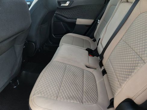 Used 2020 Ford Escape SE image 29