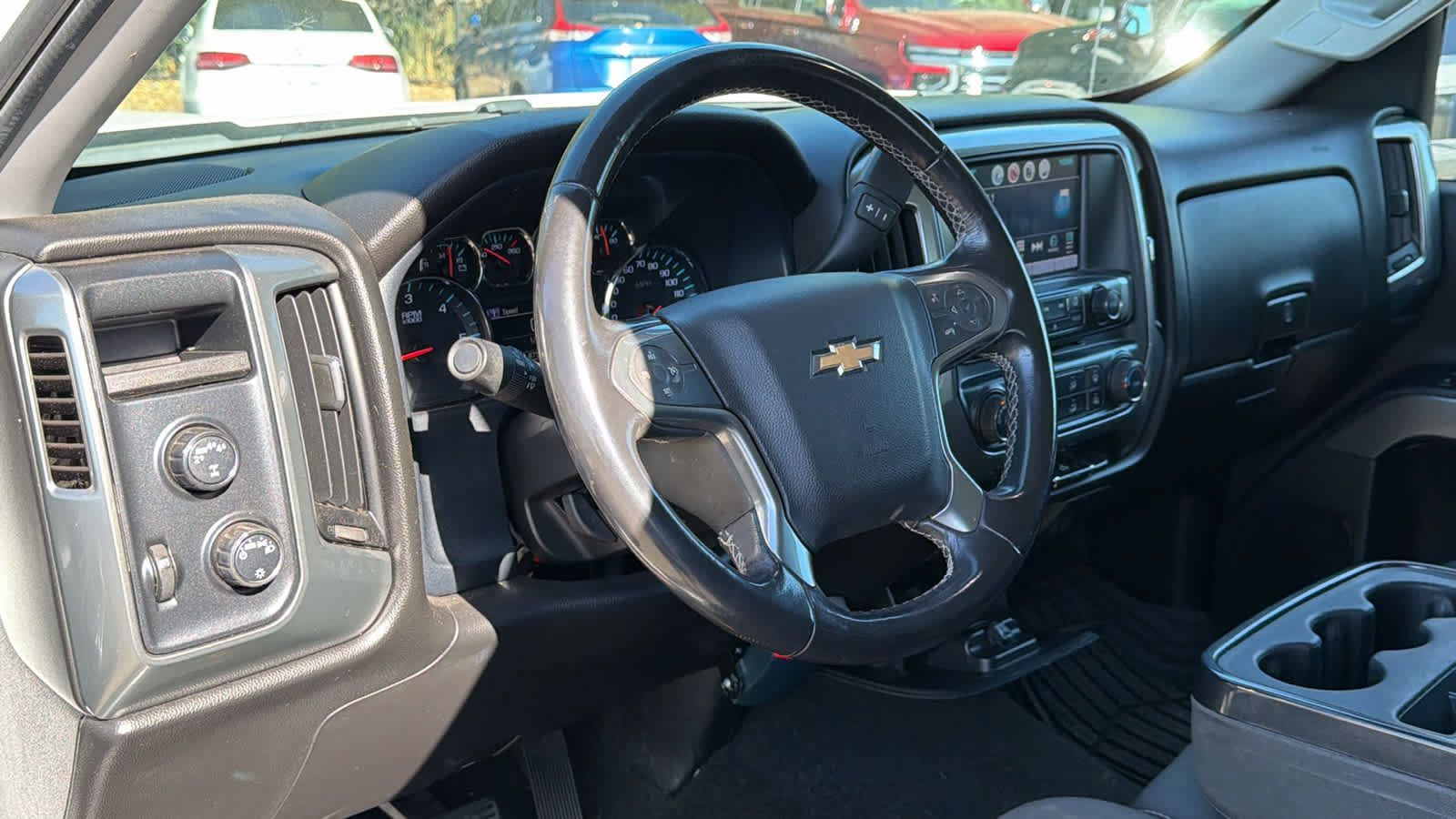 Used 2018 Chevrolet Silverado 1500 LT w/ Trailering Package AWD/4WD image 10