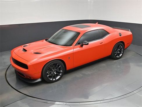 Used 2023 Dodge Challenger R/T Scat Pack w/ Plus Package image 30