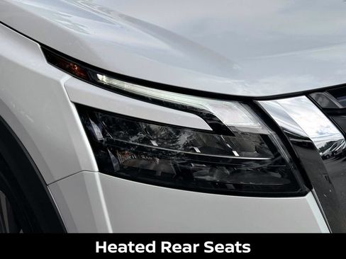 Certified 2025 Nissan Pathfinder SL AWD/4WD image 12