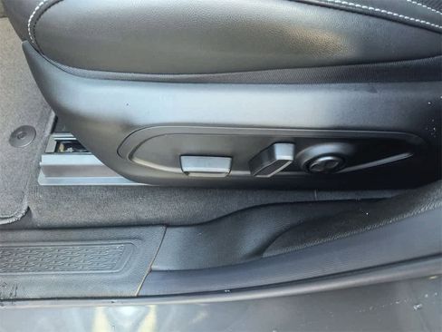 New 2025 Jeep Grand Cherokee L Limited image 12