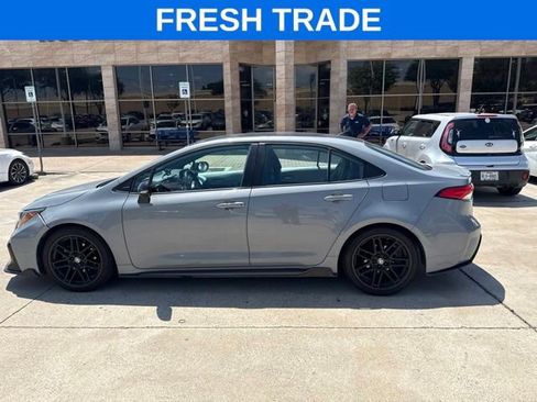 Used 2022 Toyota Corolla SE FWD image 5