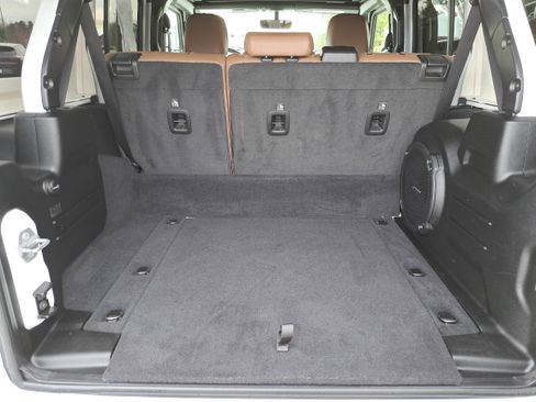 Used 2021 Jeep Wrangler Unlimited Sahara w/ Cold Weather Group image 12