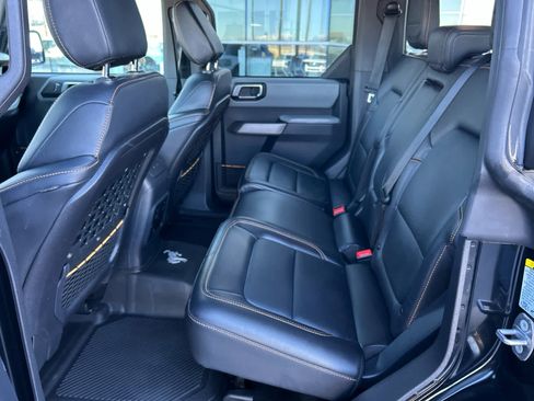 Certified 2022 Ford Bronco Badlands w/ Sasquatch Package image 21