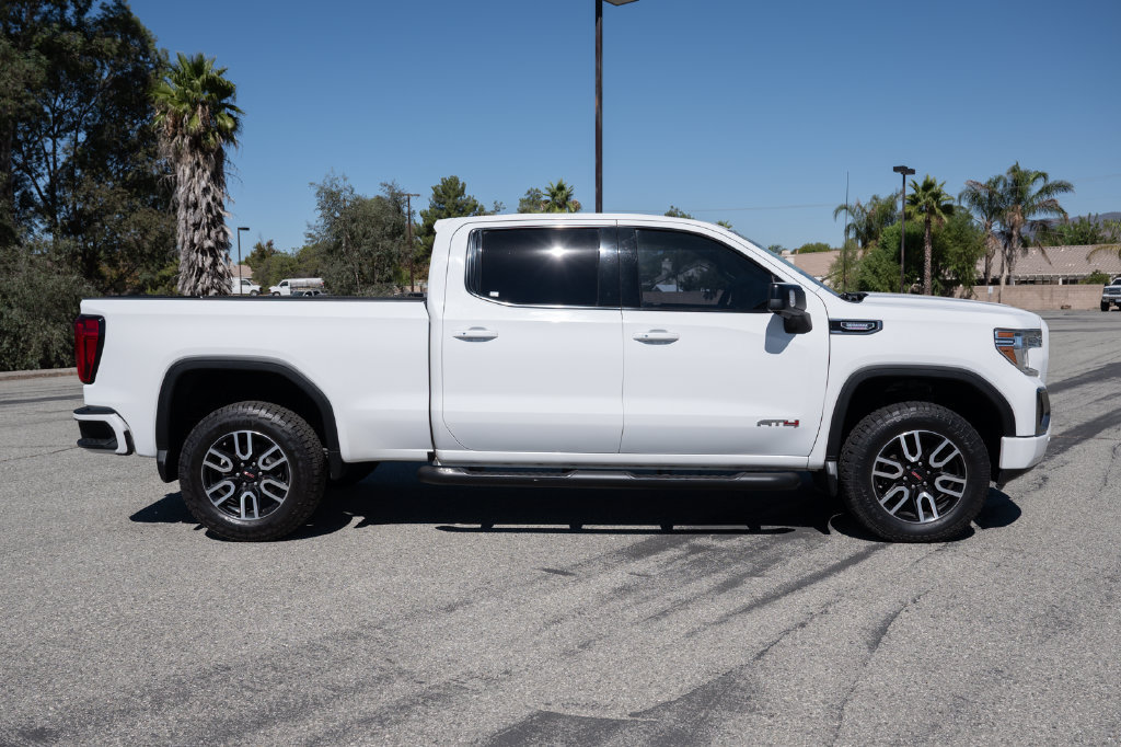 Used 2020 GMC Sierra 1500 AT4 w/ AT4 Premium Package AWD/4WD image 4