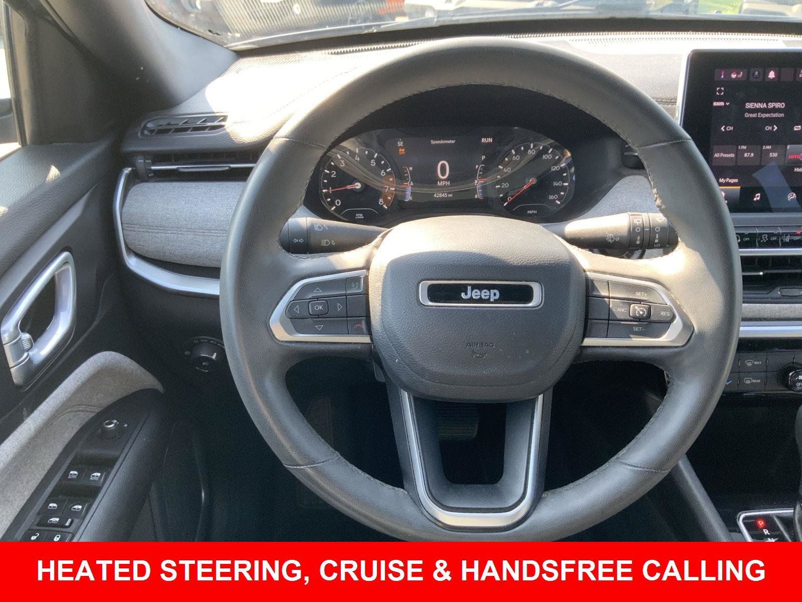 Used 2023 Jeep Compass Latitude AWD/4WD image 6