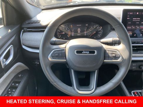 Used 2023 Jeep Compass Latitude AWD/4WD image 6