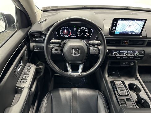 Certified 2024 Honda Pilot Touring image 21