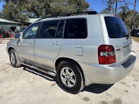 Used 2004 Toyota Highlander 2WD V6 image 5