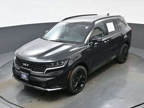 Used 2023 Kia Sorento SX image 37