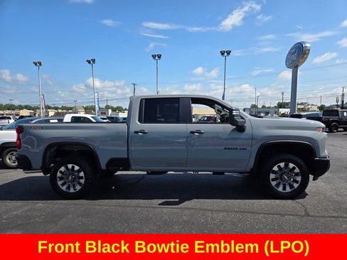 Used 2024 Chevrolet Silverado 2500 Custom w/ LPO, Dark Essentials Package AWD/4WD image 10