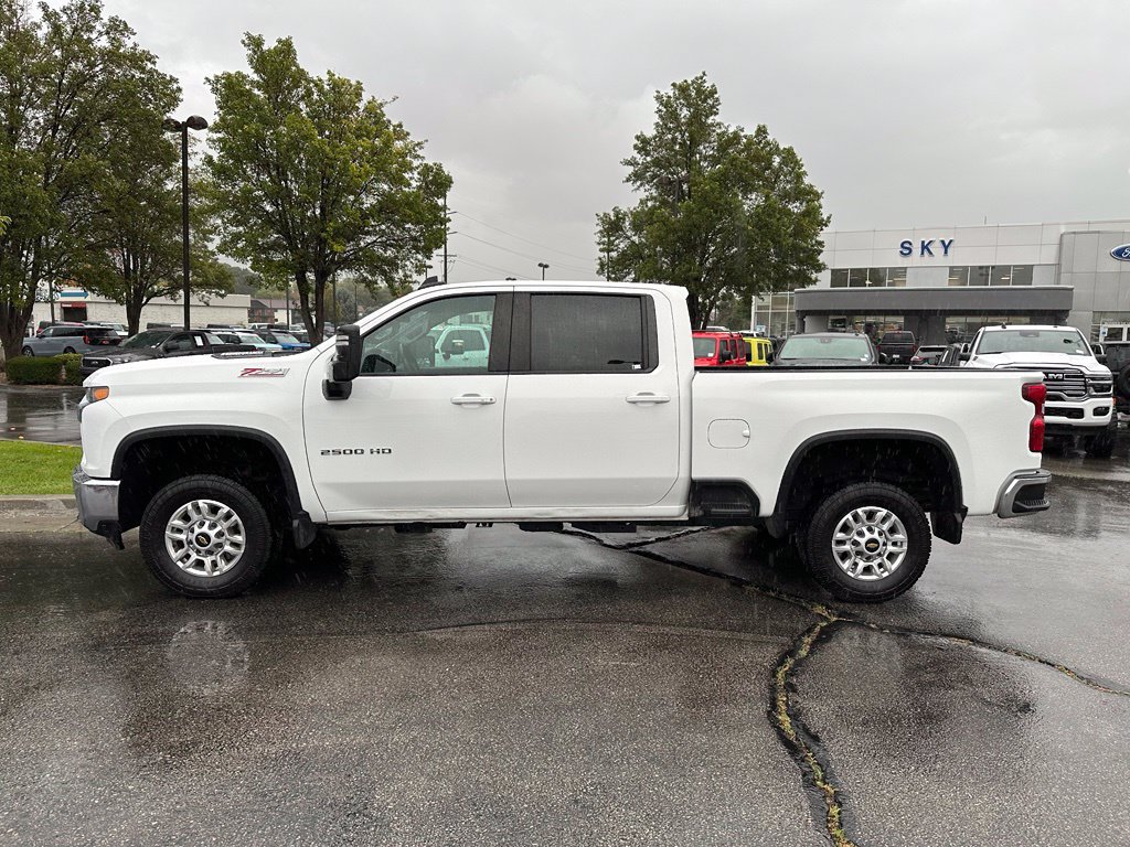Used 2023 Chevrolet Silverado 2500 LT w/ Convenience Package AWD/4WD image 13