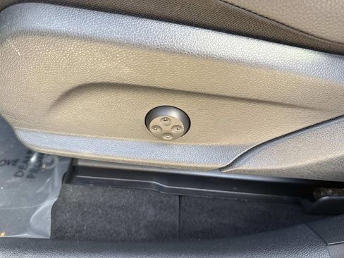 Used 2018 Mercedes-Benz GLC 300 image 27