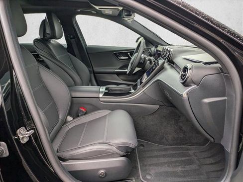 Certified 2025 Mercedes-Benz C 300 Sedan image 21