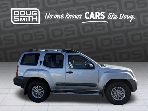 Used 2015 Nissan Xterra S image 6